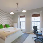 Apartment Littleheaven Studia&apartmenty *